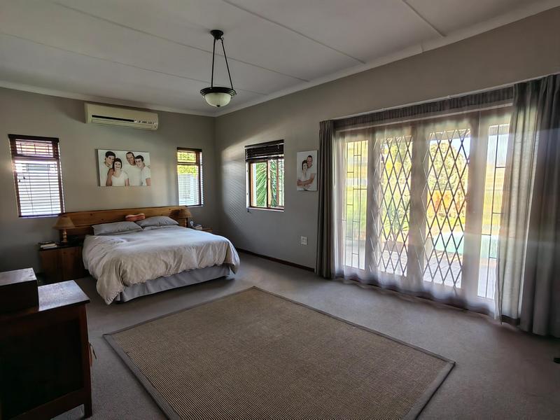 5 Bedroom Property for Sale in Prince Alfred Hamlet Western Cape